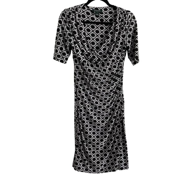 Lauren Ralph Lauren Women 4 Black/White Geometric Print V Neck S/S Shirred Dress - Picture 1 of 8